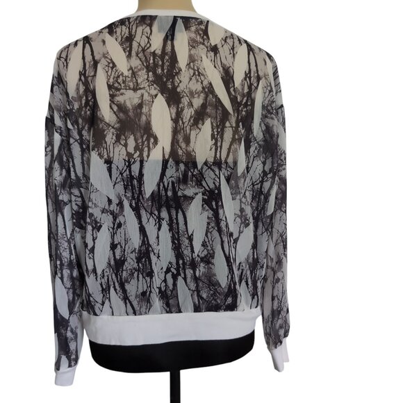 Casual Long Sleeve Top Massimo Size Medium - Picture 2 of 4